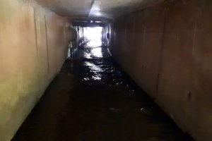 Prefeitura faz limpeza de Galerias no centro de Chapec&oacute;