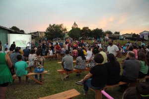 Administra&ccedil;&atilde;o lan&ccedil;a programa de asfaltamento no bairro Efapi