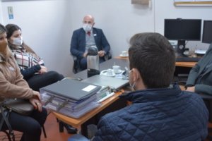 Diretoria de Habita&ccedil;&atilde;o e Unoesc alinham parceria em trabalho de extens&atilde;o