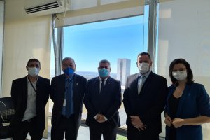 Policlínica da Efapi e hemodinâmica do HRO em discussão no Ministério da Saúde