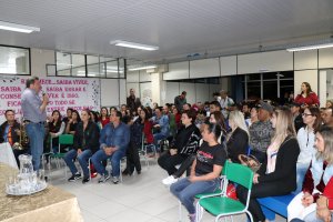 Mostra da EJA destaca práticas pedagógicas