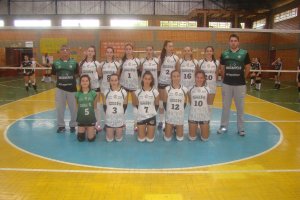 V&ocirc;lei feminino avan&ccedil;a na Olesc