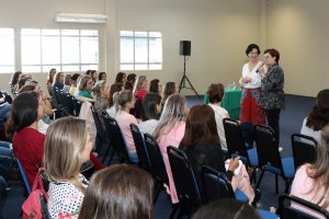 �Manejo de Estresse� &eacute; tema de palestra para profissionais da Rede Municipal de Ensino