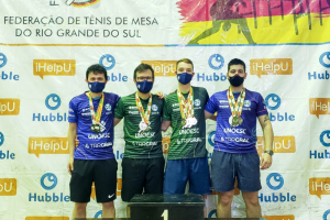 Equipe chapecoense de t&ecirc;nis de mesa conquista dez medalhas no RS