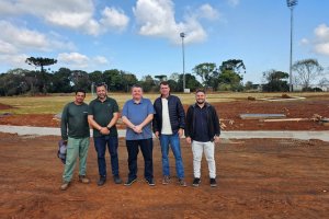 Obras da pista sint&eacute;tica de Atletismo do Verd&atilde;o est&atilde;o em andamento