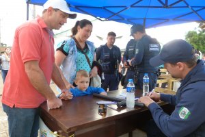 Postos de identifica&ccedil;&atilde;o de crian&ccedil;as garantem tranquilidade aos pais na Efapi