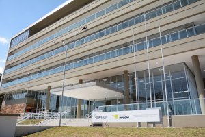 Centro de Inova&ccedil;&atilde;o Tecnol&oacute;gica de Chapec&oacute; &eacute; entregue &agrave; comunidade