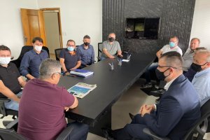 Prefeitos da Ameosc pedem apoio de João Rodrigues para ponte ligando RS e SC