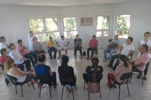 Pacientes do CAPS participam de terapia integrativa 