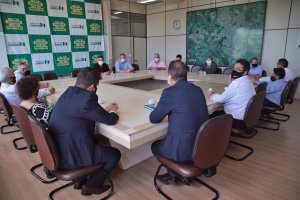 Administra&ccedil;&atilde;o faz reuni&atilde;o com vereadores e &eacute; escolhido l&iacute;der de governo