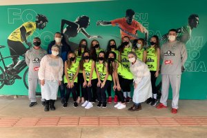 Equipe de v&ocirc;lei feminino sub-20 faz teste Covid para disputar estadual