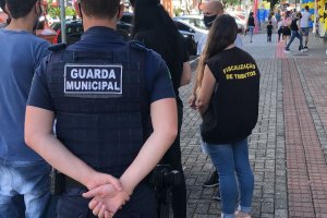 Prefeitura realiza orienta&ccedil;&atilde;o para ambulantes