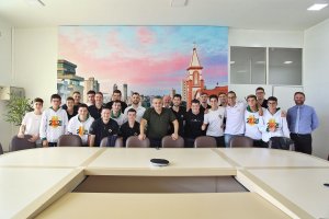 Prefeito recebe integrantes da Ordem DeMolay