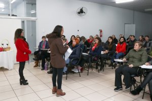 Equipes de secretarias escolares participam de forma&ccedil;&atilde;o