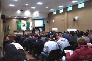 Lideran&ccedil;a &eacute; tema de oficinas para servidores municipais de Chapec&oacute;