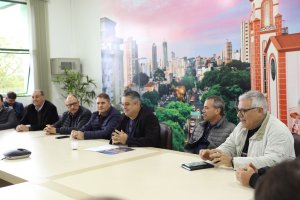 Assinada ordem de servi&ccedil;o para novas mangueiras cobertas do Parque da Efapi