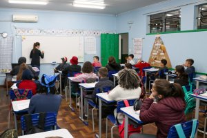 Prefeitura convoca 96 novos professores efetivos