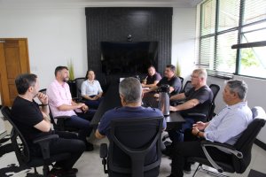 Prefeito re&uacute;ne comiss&atilde;o de vistorias e representantes de construtoras para solicitar mais seguran&ccedil;a