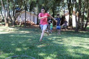 Crian&ccedil;as atendidas pelo CRAS Semin&aacute;rio participam de Gincana de P&aacute;scoa
