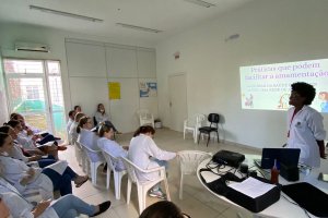 Profissionais de sa&uacute;de de Chapec&oacute; s&atilde;o capacitados sobre amamenta&ccedil;&atilde;o