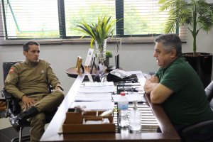 Prefeito recebe novo comandante do 2o Batalh&atilde;o de Pol&iacute;cia Militar