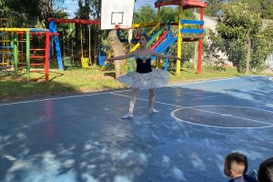 CEIM Le&atilde;ozinho promove atividade envolvendo Ballet Cl&aacute;ssico