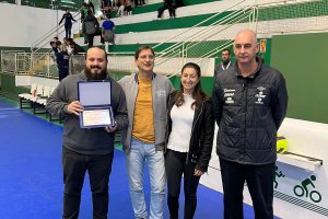 Funda&ccedil;&atilde;o de Esporte de Chapec&oacute; presta homenagem &agrave; fam&iacute;lia do professor Roscoff