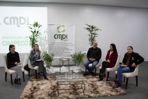 Combate &agrave; viol&ecirc;ncia contra a pessoa idosa &eacute; debatido em evento em Chapec&oacute;