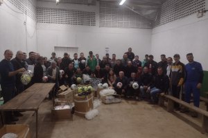 Funda&ccedil;&atilde;o de Esporte doa materiais para Associa&ccedil;&atilde;o Desportiva da Grande Efapi