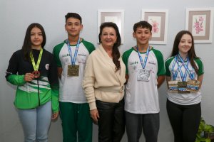 Estudantes da Rede Municipal conquistam medalhas nas artes marciais