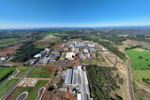 Distrito Industrial Fl&aacute;vio Baldissera tem novas empresas e gera cerca de dois mil empregos
