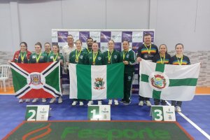T&ecirc;nis de Mesa Feminino conquista o trof&eacute;u de campe&atilde;o dos Joguinhos Abertos