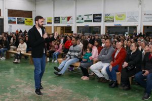 Secretaria de Educa&ccedil;&atilde;o promove etapa de palestras do Projeto Fam&iacute;lia Presente: Escola Forte