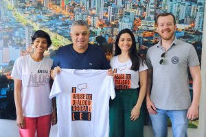 Projeto para den&uacute;ncia de abusos contra crian&ccedil;as e adolescentes vira lei