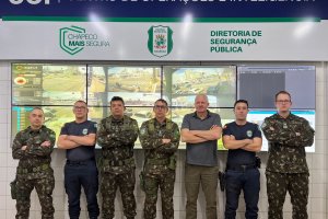 Guarda Municipal recebe visita do comandante do 14&ordm; RCMec de S&atilde;o Miguel do Oeste