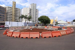 Rotatória da Getúlio próxima ao cemitério será definitiva