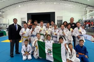Acha Jud&ocirc; de Chapec&oacute; conquista medalhas e trof&eacute;us para Chapec&oacute;
