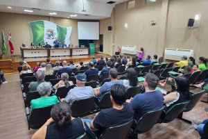 Prefeitura entrega mais 25 certidões de regularização fundiária