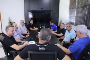 Prefeito recebe deputado que destinou R$ 500 mil para a Sa&uacute;de