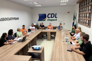 Secretaria da Fam&iacute;lia apresenta a&ccedil;&otilde;es no Centro Empresarial