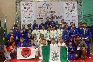 Jiu-jitsu de Chapec&oacute; conquistou 12 medalhas na Copa Velho Oeste