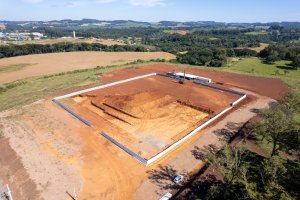 Realizada detona&ccedil;&atilde;o de rocha para implanta&ccedil;&atilde;o das estacas da Arena Chapec&oacute;