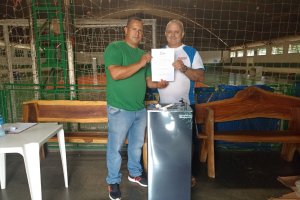 Funda&ccedil;&atilde;o de Esporte entrega bebedouros a comunidades