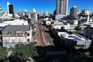 Estabelecimentos do Cal&ccedil;ad&atilde;o continuam funcionando