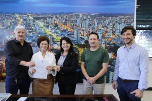 Sueli Suttili assume a Prefeitura de Chapec&oacute;