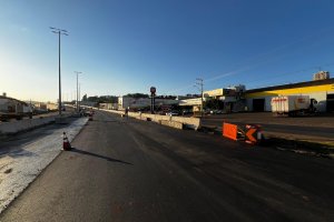 Tr&acirc;nsito por cima do Elevado da Bandeira ser&aacute; liberado num sentido nesta quinta-feira