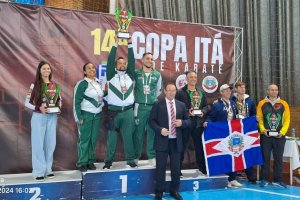 Chapec&oacute; &eacute; campe&atilde; da Copa It&aacute;