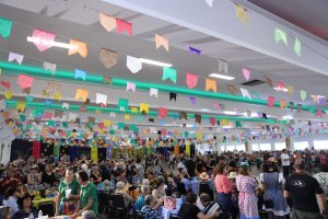 Cerca de mil idosos participam da Festa na Roça em Chapecó