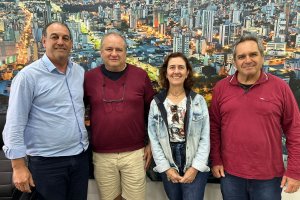 Itamar Agnoletto assume a Prefeitura de Chapec&oacute;