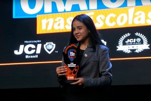 Estudante da Rede Municipal &eacute; campe&atilde; nacional do Concurso Orat&oacute;ria nas Escolas 2024